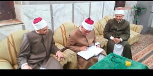 مدير مديرية أوقاف قنا يجتمع بمفتشي لجنة المتابعة لمتابعة سير العمل بالإدارات الفرعية