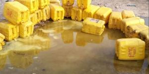 إعدام 100 جركن زيت طعام فاسد بالأقصر