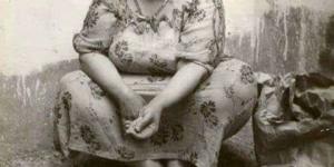 ماري منيب.. من نجمة كوميدية إلى خبيرة دواجن في حديقة منزلها