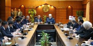 "الضويني" يستقبل وفدًا أوزبكيًّا لبحث تعزيز التعاون العلمي والدعوي