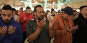 مواعيد أذان العشاء بمدن ومراكز البحيرة اليوم