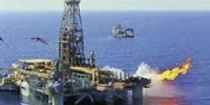 بإستخدام أحدث التقنيات...نجاح حفر بئر جديدة بخليج السويس بإنتاج يناهز 2500 برميل يومياً