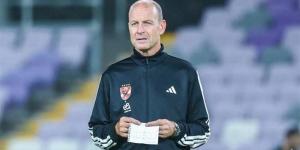 "توروب" يشاهد مباراة الزمالك وبيراميدز في مقر الأهلي عقب المران لهذا السبب