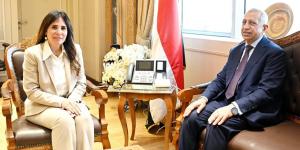 وزيرة الإسكان تبحث مع رئيس الأكاديمية العربية للعلوم والتكنولوجيا والنقل البحري تعزيز التعاون المشترك