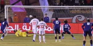 ماذا قال رئيس إنبي للاعبيه قبل ساعات من موقعة الزمالك؟ (خاص)