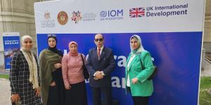 إبداع بأيادٍ مصرية.. خريجات مراكز التدريب المهني بوزارة العمل يعرضن منتجاتهن في بازار بوسط القاهرة