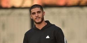 أحمد الشيخ: لاعبو الأهلى أصابهم التشبع.. وتوروب أقل من طموحات النادى