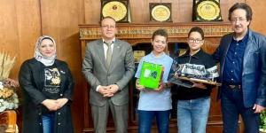 جامعة طنطا تكرم طالب صمم "سيارة روبوت"