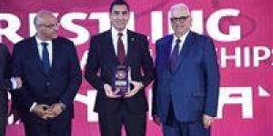 وزير الشباب والرياضة يفتتح البطولة الأفريقية للمصارعة بالإسكندرية