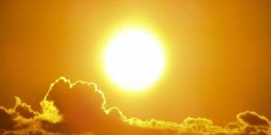 توقعات الطقس اليوم الإثنين.. طقس معتدل نهارا وليلًا