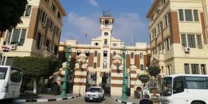 نائب محافظ القاهرة يُشدد على سرعة إنهاء أعمال الرصف وتطوير الشوارع والمراكز التكنولوجية بالأحياء