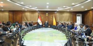 جامعة بني سويف تحتفي بعيد العمال وتؤكد: سواعد تبني الوطن ومستقبل يصنعه الإخلاص