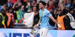 برشلونة يسعى لإنقاذ عمر مرموش من جحيم مانشستر سيتي