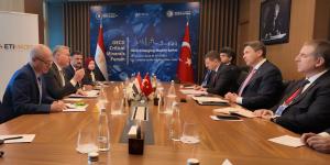 وزير البترول يبحث مع نظيره التركي فرص التعاون في مجالات التعدين والطاقة