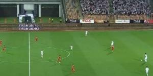 15 دقيقة.. تعادل سلبى بين الأهلى والزمالك فى قمة الكرة المصرية