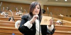 إليزابيث شاكر: منحة العمالة غير المنتظمة وزيادة التعويضات خطوات جادة نحو العدالة الاجتماعية