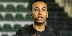 طاقم حكام مباراة الزمالك وسموحة يصل برج العرب لإدارة اللقاء