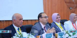 رئيس جامعة كفر الشيخ: العالم سيحتاج أكثر من 10 ملايين ممرض بحلول 2030