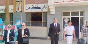 النيابة الإدارية بسوهاج تعاين مكان هتك عرض تلميذة على يد حارس مدرسة