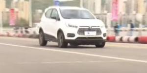 باحثون يطورون نظام شحن ذكى يرفع عمر بطاريات السيارات الكهربائية بنحو 23%