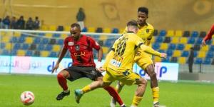 يلاشوت بث مباشر الآن لمباراة التعاون والرياض في الدوري السعودي
