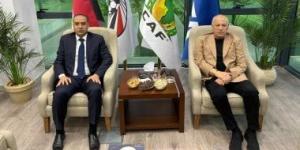 هانى أبو ريدة يجتمع مع وزير الشباب والرياضة الجزائري