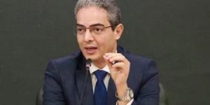منتحل صفة إعلامي.. نقيب الاعلامين يرد على شكوي أشرف زكي ضد مذيع الجنازات| خاص