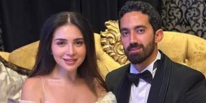 مي عزالدين تشف تفاصيل تعارفها على زوجها وزواجهما السريع