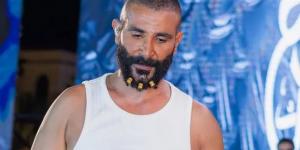 أحمد سعد يبرر إطلالاته المثيرة للجدل: "لما كنت طبيعي مكنش ليا وجود"