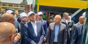 رئيس الوزراء يتفقد تطوير هيئة النقل العام (صور)