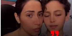 أعظم درس من أم لابنها عن الوحدة الوطنية في مصر (فيديو)