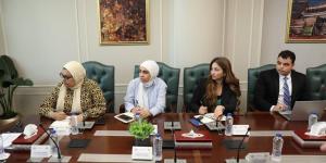 عبدالغفار يبحث مع شركة "Science Ajeer" تعزيز الاستثمار في قطاع الرعاية الصحية