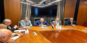 "القابضة للصناعات الغذائية" تستعرض جهود تطوير منظومة الإمداد خلال اجتماع الغرف التجارية