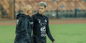 إمام عاشور يتلقى رسالة من مدربه بقطاع الناشئين قبل مشاركته بكأس العالم.. فيديو