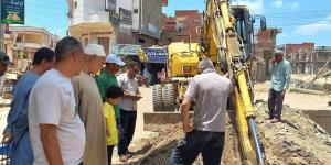 بالتنسيق مع شركة المياه.. إصلاح المحبس الرئيسي بقرية "الوفائية" في البحيرة