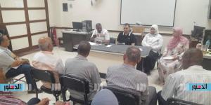 وكيل "تعليم أسوان" يجتمع بالقيادات التعليمية لمتابعة الاستعدادات النهائية لامتحانات الثانوية العامة