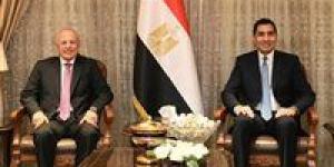 هاني أبو ريدة يهنئ جوهر نبيل بانتخابه رئيسًا للجنة الحكومية الدولية للتربية البدنية والرياضة باليونسكو