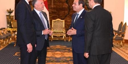 يرسخ
      لريادة
      الدولة
      المصرية..
      ويعيد
      للأذهان
      صورة
      رجل
      الدولة
      القوى..
      إشادة
      دولية
      واسعة
      بمهارات
      اللواء
      حسن
      رشاد
      وفريق
      جهاز
      المخابرات
      العامة
      المصري
      في
      إدارة
      ملف
      الوساطة