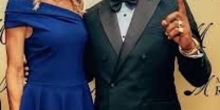 محمد
      رمضان
      يهنئ
      لارا
      ترامب
      بعيد
      ميلادها:
      اتمنى
      لكي
      عام
      مليء
      بالفرح
      والإنجاز