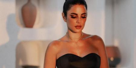 درة
      زروق
      تشارك
      في
      رمضان
      2026
      بـ
      مسلسل
      علي
      كلاي|
      تفاصيل