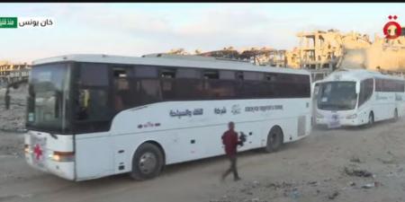 تحرك
      الصليب
      الأحمر
      لنقل
      الأسرى
      الفلسطينيين
      إلى
      غزة
      (صور)
