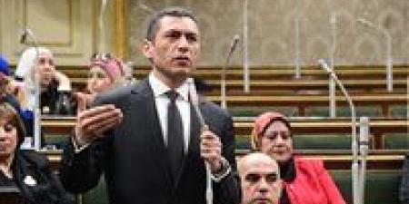 محمد
      السلاب:
      اتفاق
      شرم
      الشيخ
      للسلام
      خطوة
      تاريخية
      تخفف
      الضغوط
      عن
      الاقتصاد
      المصرى
      وتفتح
      آفاقاً
      جديدة
      للصناعة
      والاستثمار