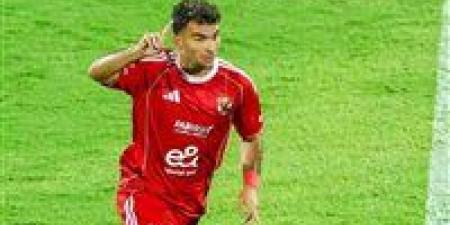 مهيب
      عبد
      الهادي:
      زيزو
      يفكر
      في
      التنازل
      عن
      جزء
      من
      مستحقاته
      للزمالك