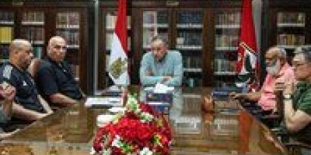 نادر
      السيد:
      قرار
      تحول
      محمد
      يوسف
      من
      فني
      لإداري
      خاطئ