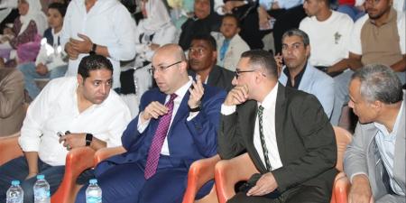 محافظ
      بني
      سويف
      يتفقد
      فعاليات
      انطلاق
      النسخة
      الرابعة
      من
      مهرجان
      النباتات
      الطبية