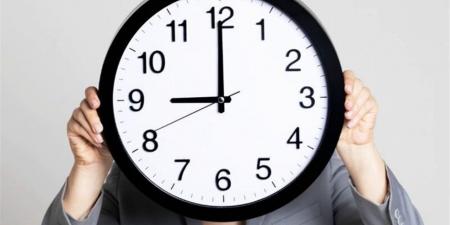 التوقيت
      الشتوي
      2025:
      كل
      ما
      يجب
      معرفته
      لتحديث
      الساعة
      على
      أندرويد
      وiOS