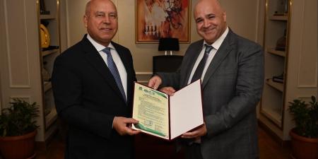 الفريق
      كامل
      الوزير
      يترأس
      الاجتماع
      الثاني
      والثلاثين
      للمجموعة
      الوزارية
      للتنمية
      الصناعية