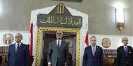 المستشار
      محمد
      عيد
      محمد
      محجوب
      ضمن
      القائمة
      الوطنية
      لانتخابات
      النواب
      2025
      بمحافظة
      القاهرة
      مستقلا
