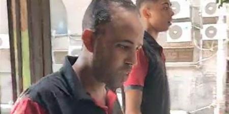 الأكل
      مجانًا
      لغير
      القادرين..
      محمد
      يخدم
      الناس
      من
      15
      سنة:
      نفسي
      افتح
      محل
      (بث
      مباشر)