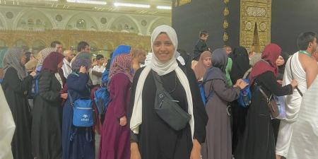 الحمدلله..
      سهر
      الصايغ
      تشارك
      صورا
      أثناء
      تأديتها
      مناسك
      العمرة